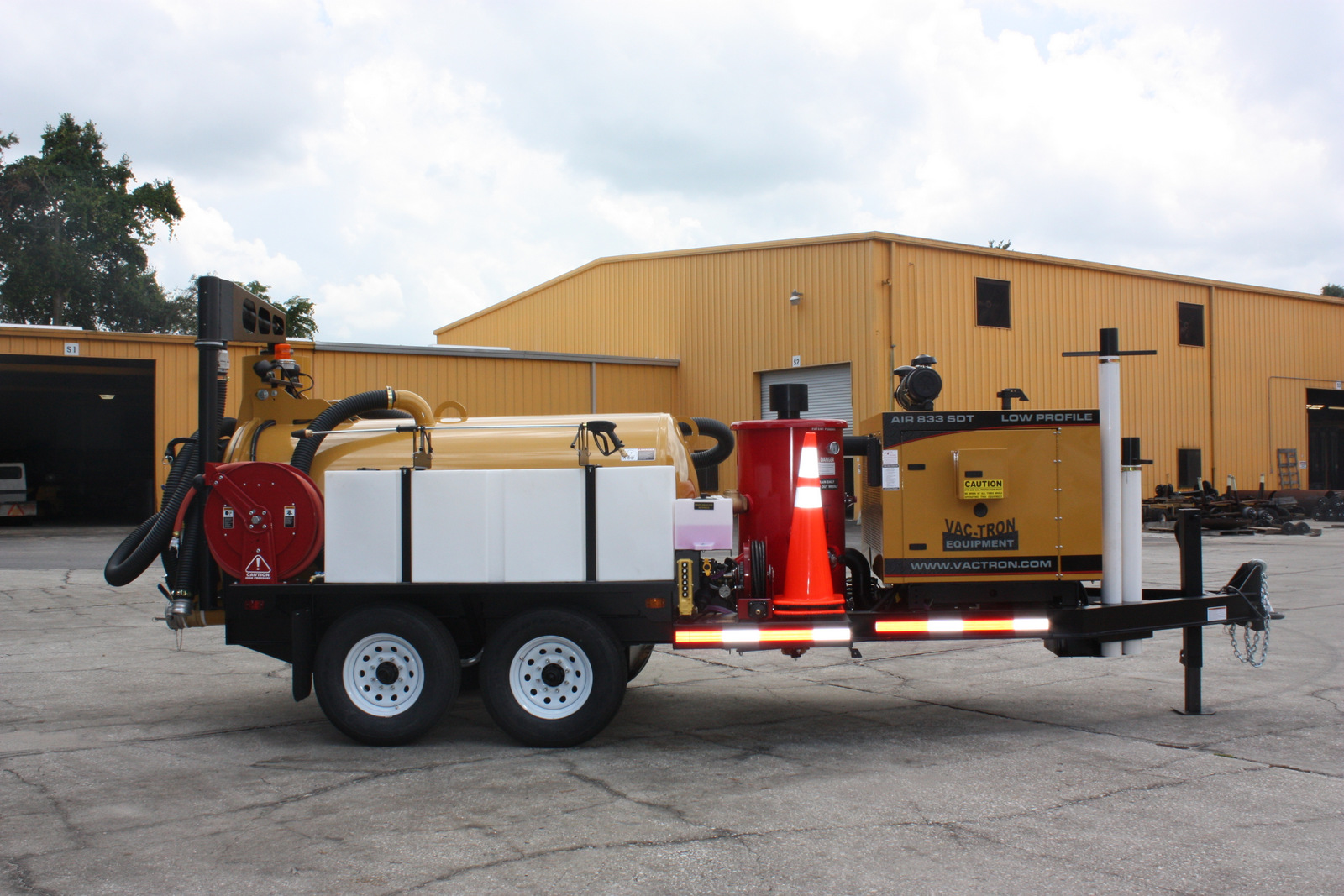 Air Series Air Vacuum Excavator For Dry Excavation Vac Tron Equipment